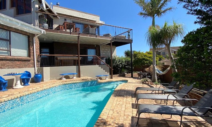 Wavecrest House | Surf Point Holiday Home & Apartment