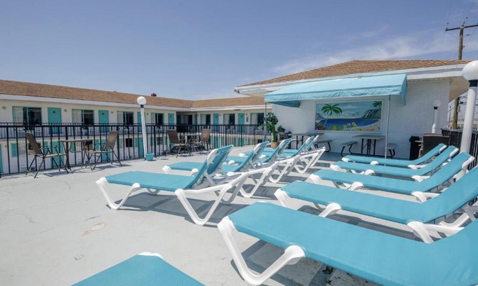 Wildwood Hotel | Surfcomber Motel