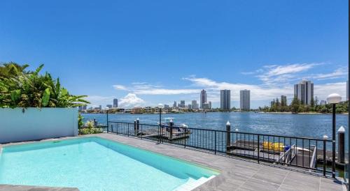 Surfers Paradise House | Surfers Paradise Waterfront Holiday Home - Private Pool and Dock