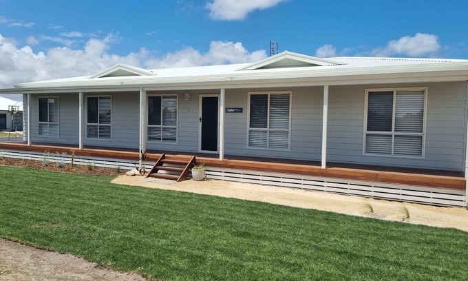 Waterhouse House | SurfMist House - WiFi