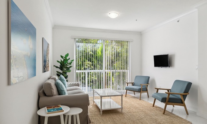 Surfside Apartment | Surfside Retreat: 1BR Work-From-Home Oasis