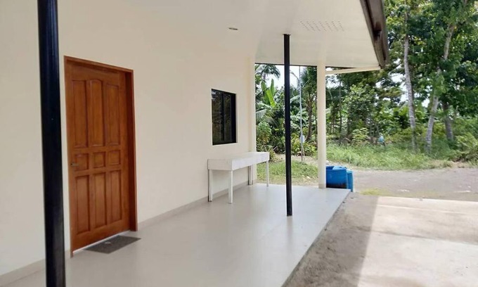 Moalboal House | Susana Goles Holiday House