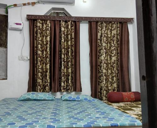 Varanasi Nagar Nigam House | Sushma Home stay