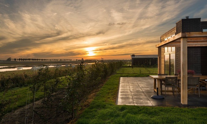 Herkingen House | Sustainably built, 2 bathroom bungalow, in 2 nature reserves