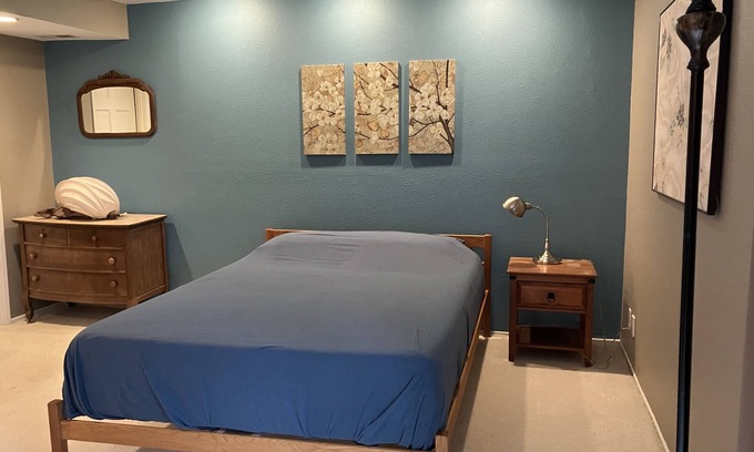 Western Apartment | SW Hills Guest Suite with Private Entrance and Bathroom with Sauna