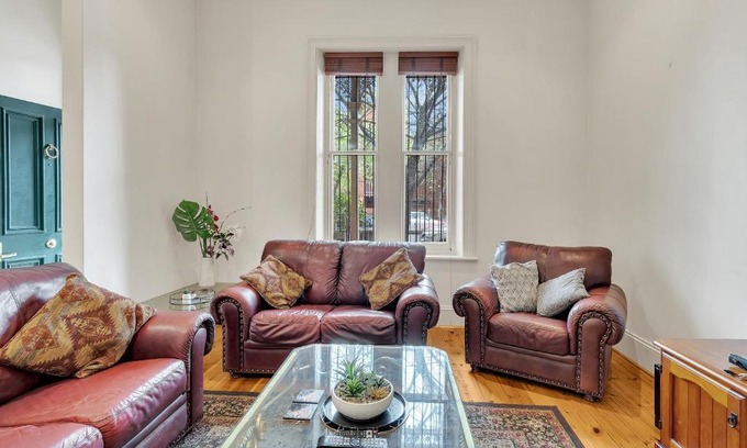 Adelaide Central Business District House | Swainson on Carrington
