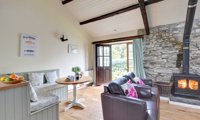 Llanerchymedd House | Swallow Cottage - Two Bedroom House, Sleeps 3