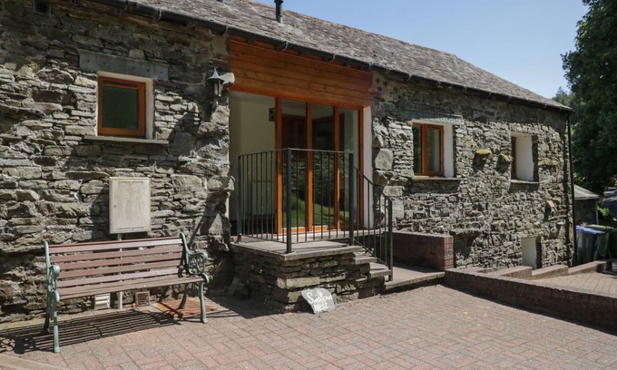Thornthwaite Cottage | SWALLOW'S NEST, pet friendly, with a garden in Braithwaite