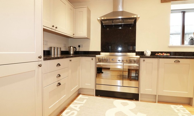 Brixham Cottage | Swallows Barn