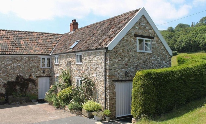 Monkton House | Swallows Cottage
