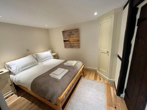 Lydney Bed & Breakfast | Swan House Tea Room and Bed & Breakfast