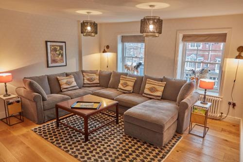 Henley-on-Thames Apartment | Swan's Nest