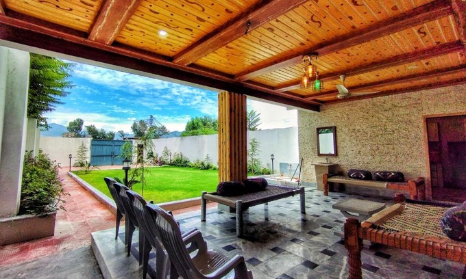 Mingora Apartment | Swat Hilton Guest House by Khan Familia