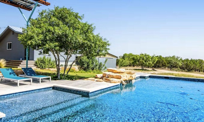 Johnson City Cabin | Sweeping Hill Country Views from "the Hilltop"