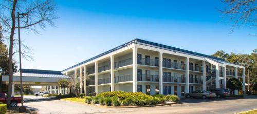 Ferry Pass Hotel | Sweet Dream Inn - University Park