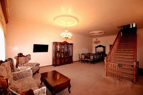 Erebuni House | Sweet Family Home in Yerevan