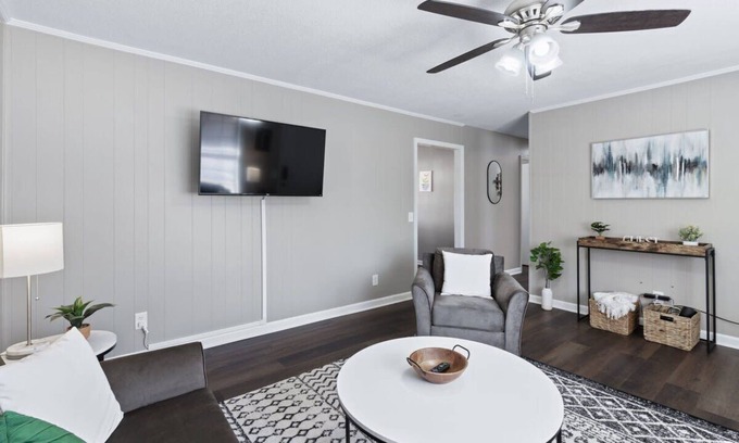 Trenton House | Sweet Hickory in Trenton Georgia