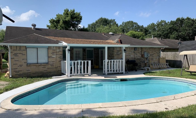 Houston House | Sweet Home III - For family in quiet neighborhood