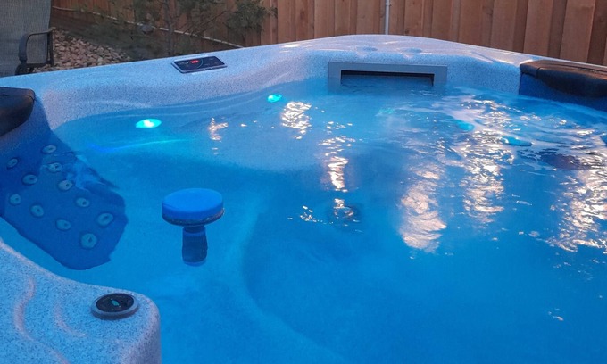Liberty Wells House | Sweet ❤️ HOT TUB ❤️ Suite ❤️ For Two