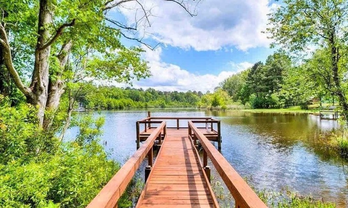 Summerton House | Sweet Marion - Dock + Boat Ramp + Hot Tub!
