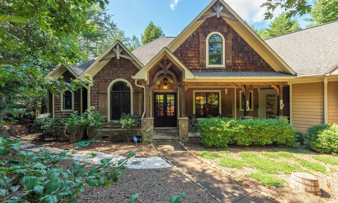 Morganton House | Sweet Spot on Lake James | Luxury Home with Fire Pit & Game Room!