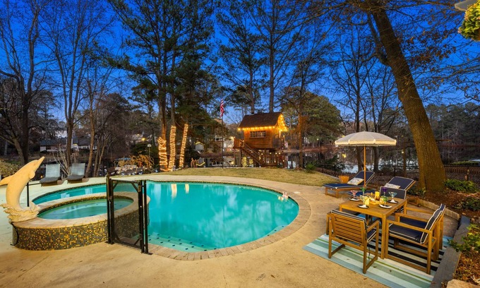 Lilburn House | Sweet Summer Night Stays for Families and Friends!