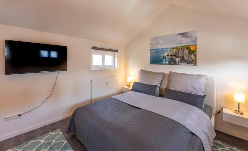 Furstenfeldbruck District Apartment | SweetHome - Maisonette Apartment, Parkplatz, WiFi, nähe Zentrum