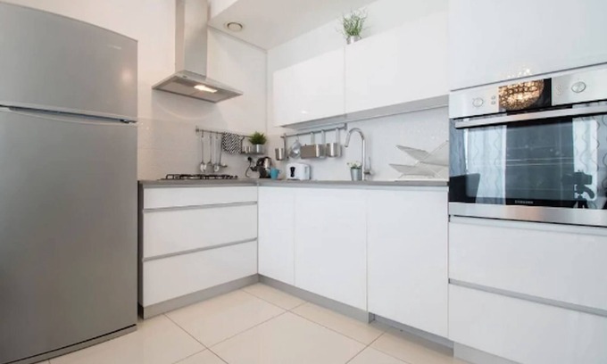 Tel Aviv Apartment | Sweethome26 Luxury Apt With Parking