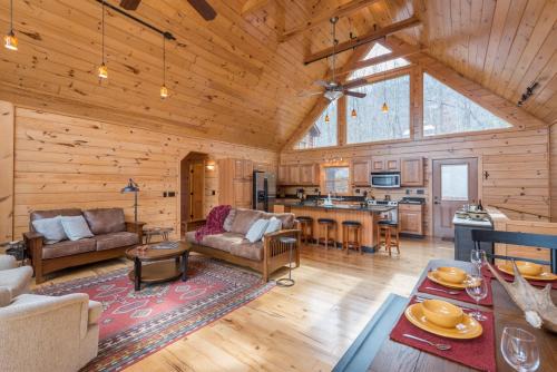 Old Fort House | Sweetwood Lodge