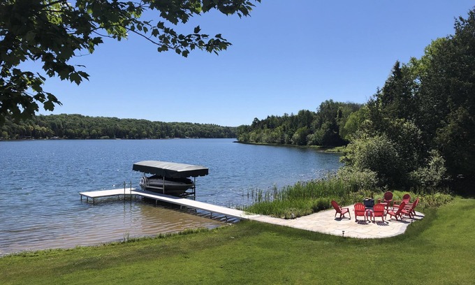 Traverse City House | Swim, Bike, Enjoy-3-bed, 4 bath lake front home in Traverse City