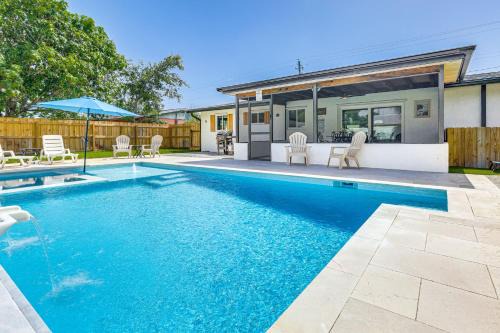 Stuart House | Swim, Game and BBQ Family Retreat in Stuart