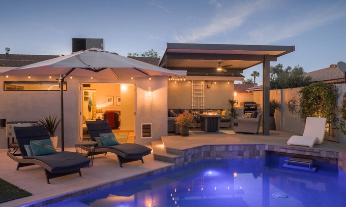 Cavalier Vista House | Swim Machine in Heated Pool, Spa, Misters, Detached Casita & Close to Old Town