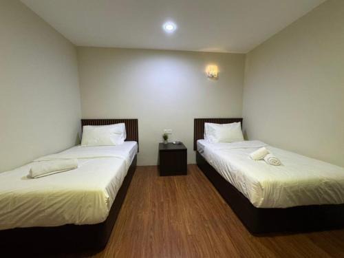 Johor Bahru Hotel | Swing & Pillows - Johor Bahru