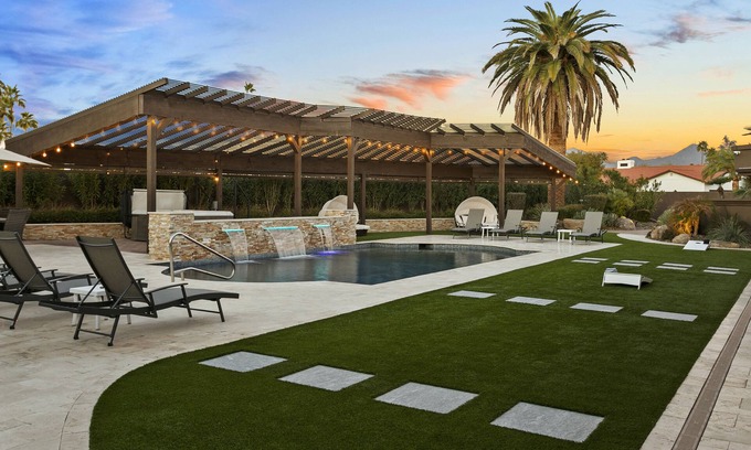 Buenavante House | SWSS - Unwind in Luxury: RnR - Scottsdale's Premier Entertainment Oasis 7 bedroom, 8.5 bath