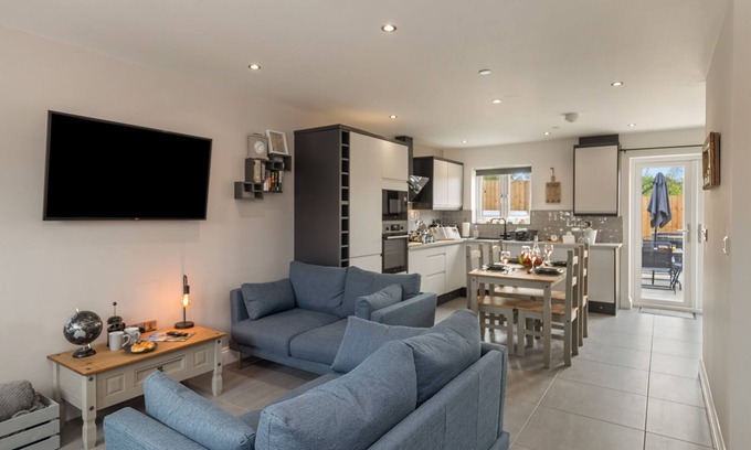 St. Florence Cottage | Sycamore Cottage