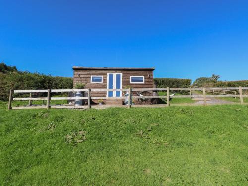 Llanedy House | Sychnant Farm Retreat