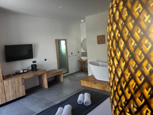 Kefalos Hotel | Sydney Hotel