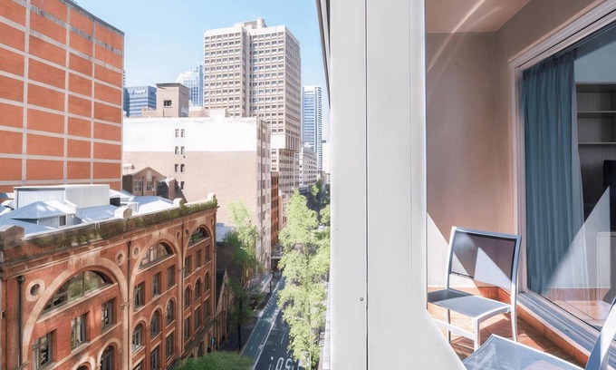 Sydney Central Business District Apartment | Sydney- PI702 - Kent St - Spacious Studio in Mantra Hotel with Separate Sleeping Area Near Darling Harbour