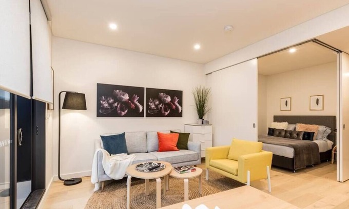 Leichhardt House | Sydney Uni, Prince Alfred Hospital Close With Pool
