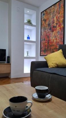 Pirot Apartment | Symphony