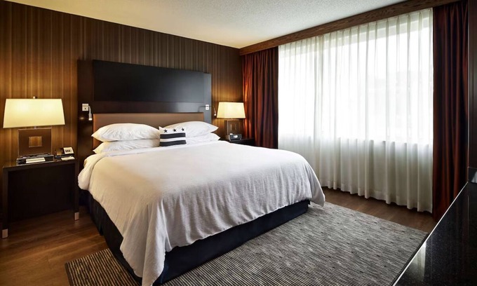 Friendship Heights Hotel | Sytlish 2 Units- Near Metro with Indoor Pool