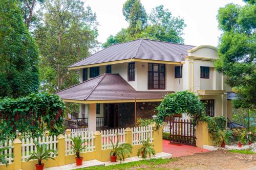 Pallivasal Resort | T Cherry Villa by Le Montfort Resort