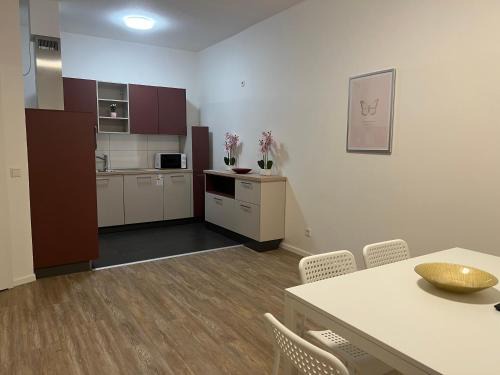 Solingen Apartment | T&K Apartments- 2 Room Apartment - Heart of Solingen