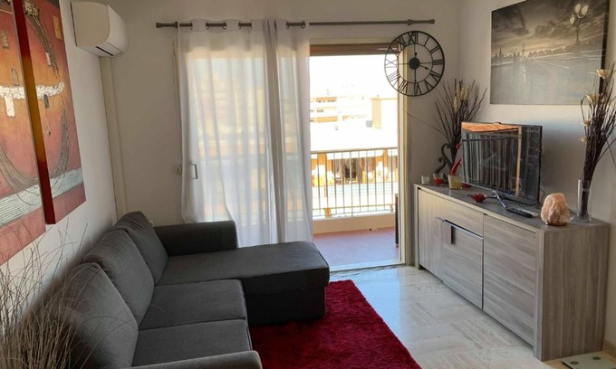 Plaine de la Brague Apartment | T2 - Au Calme - Vue mer - 3 min à pied de la plage