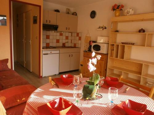 Pla d'Adet Apartment | T2 cosy 4 pers à Saint-Lary Soulan - Pied des pistes, balcon sud, ascenseur, local à ski - FR-1-457-238