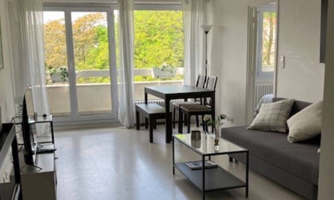 Sevres Apartment | T2 Vue Imprenable à Sèvres au 8e Étage