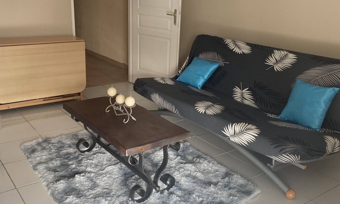 Cuttoli-Corticchiato Apartment | T3 15 mins from the beaches!