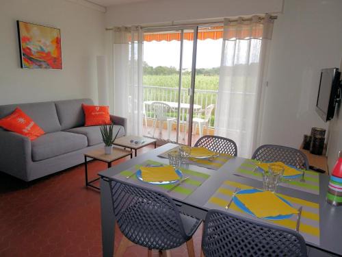 Le Lavandou Apartment | T3 150 m de la plage, climatisation, piscine et parking privatif - Le Lavandou