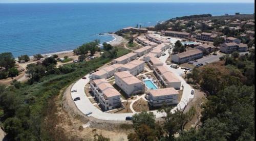 Bravone Apartment | T3 Corse vue mer. pieds dans l'eau N164