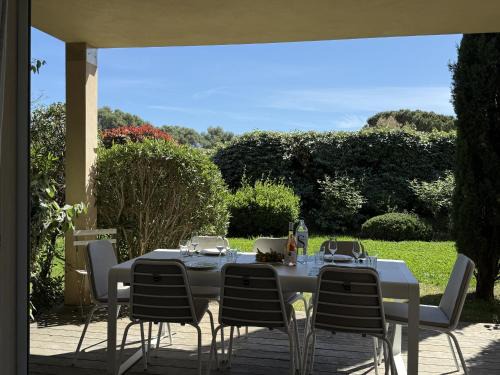 Pinarellu Apartment | T3 Cote Plage n 19 by Pinarello Villa Services